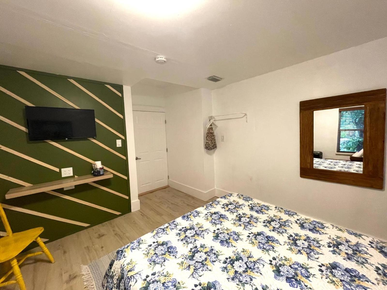 Cozy Room In The Heart Of Little Havana ميامي المظهر الخارجي الصورة